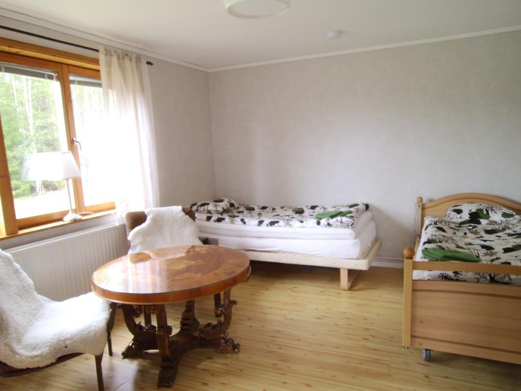Hostel Mellangarden Vasterbykil Zimmer foto